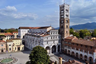 Lucca cathedral against sky