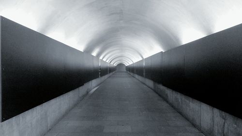 Illuminated tunnel