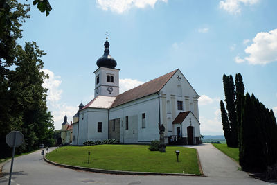 Church of holy trinity in velika nedelja, slovenia