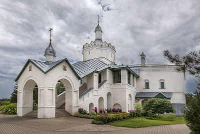 Church of theentry of the theotokos into the temple in trinity boldin monastery, russia