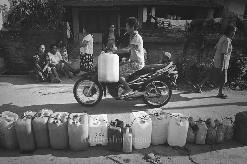 lifestyles, full length, men, casual clothing, leisure activity, land vehicle, building exterior, street, bicycle, transportation, mode of transport, sitting, built structure, boys, architecture, childhood, outdoors