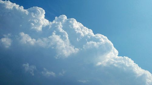 Low angle view of cloudy sky