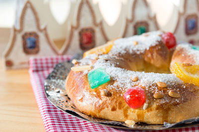 Close-up of donut in plate on table