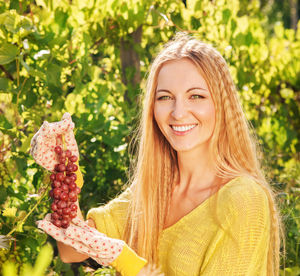 Portrait of a smiling young woman