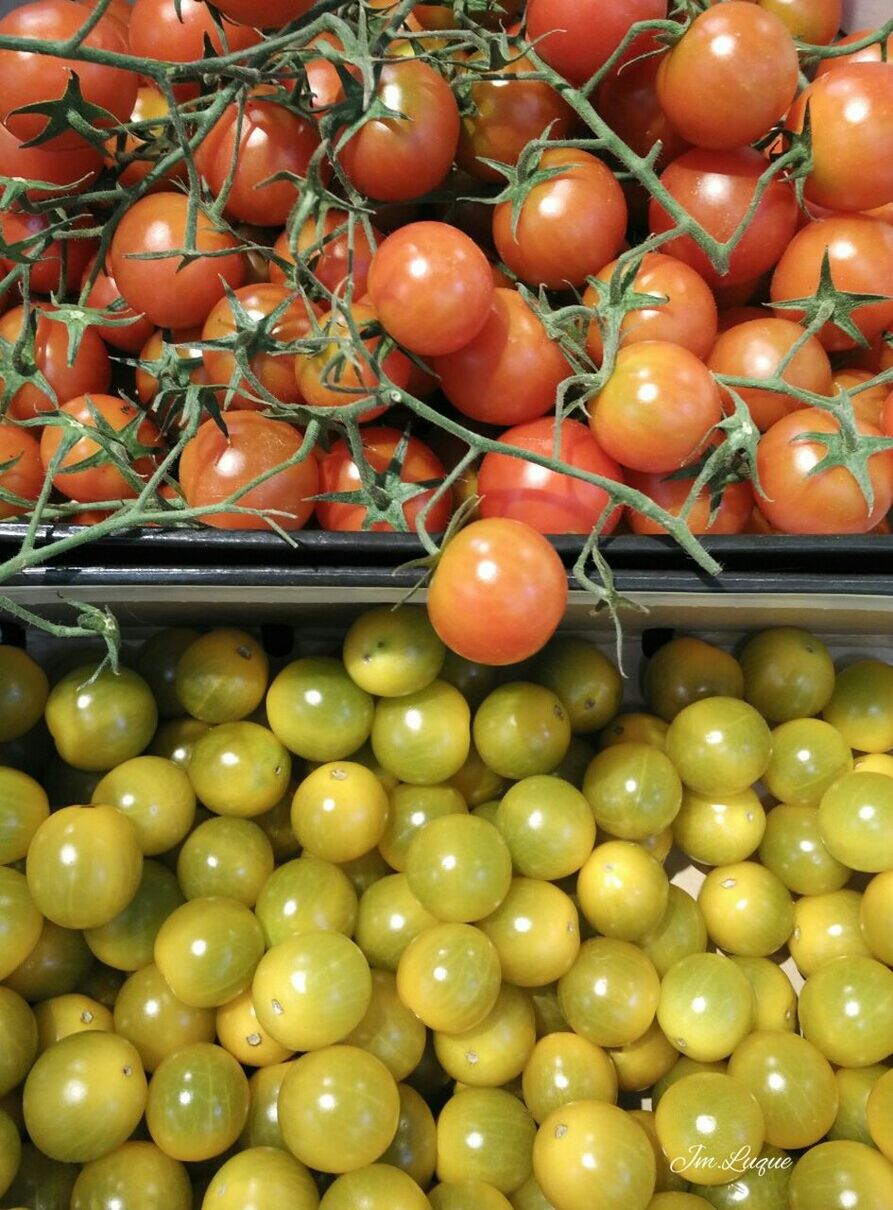 food and drink, food, healthy eating, fruit, freshness, large group of objects, for sale, abundance, retail, market, market stall, full frame, choice, still life, variation, ripe, backgrounds, red, vegetable, organic