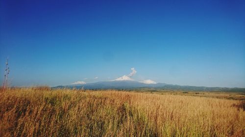 Scenic view of popocatepetl against clear blue sky