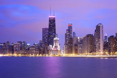 Skyline of downtown chicago at duskin the waterfront of lake michigan, illinois, united states