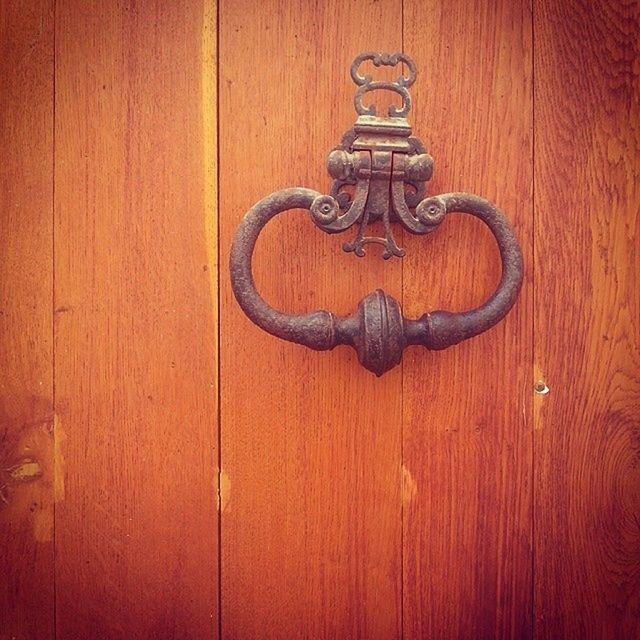 wood - material, door, close-up, metal, wooden, security, indoors, safety, protection, handle, full frame, closed, backgrounds, wall - building feature, wood, metallic, brown, lock, old, no people