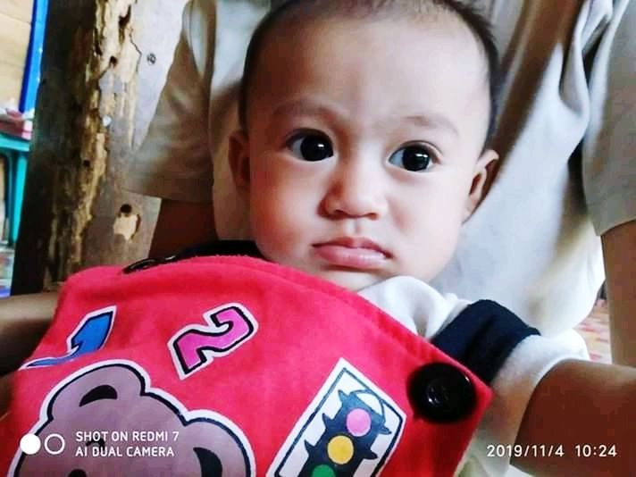 childhood, child, one person, portrait, baby, real people, cute, young, close-up, headshot, innocence, babyhood, toddler, looking, indoors, looking at camera, focus on foreground, front view