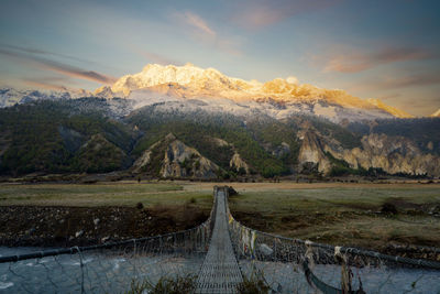 Annapurna circuit in nepal taken in april 2022