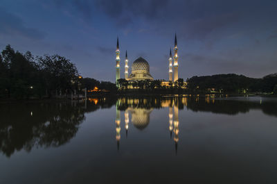 Beautiful reflection of sultan salahuddin abdul aziz shah mosque at dusk.