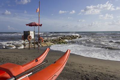 Sea in marina di massa, tuscany, italy