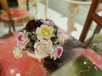 Close-up of rose bouquet on table