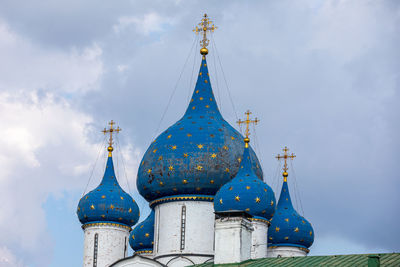 View of the cathedral of the nativity of the blessed virgin in the suzdal kremlin. religion concept.