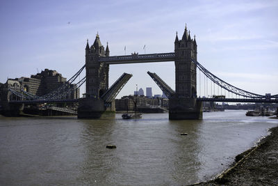 Ship passing through tower bridge