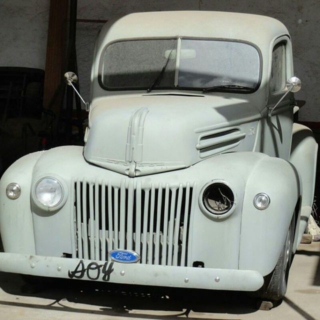 transportation, indoors, mode of transport, car, land vehicle, retro styled, old-fashioned, technology, stationary, no people, vintage car, vehicle seat, metal, machinery, close-up, day, headlight, vehicle interior, travel, seat