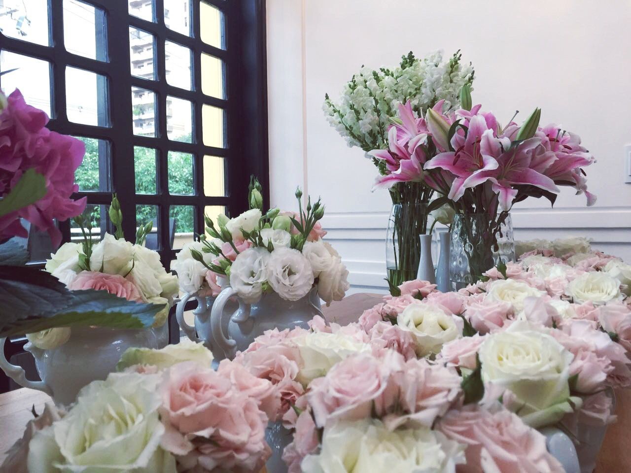 flower, pink color, indoors, bouquet, petal, fragility, no people, beauty in nature, nature, day, freshness, flower arrangement, flower head