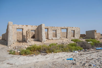 An abandoned fishing village located in al jumail, ruwais north of doha, qatar.