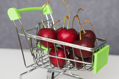 Close-up of apples in basket