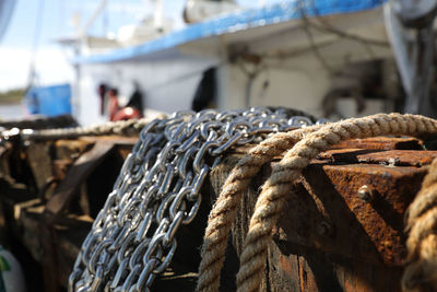 Close-up of rope tied on metal