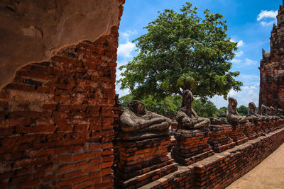 Sculpture of historic building