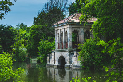 Built structure in lake, boathouse birkenhead park