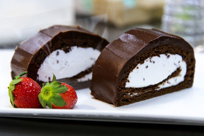 Close-up of chocolate cake in plate