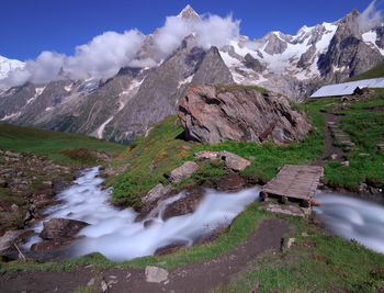 Scenic view of punta walker, les grandes jorasses, mont blanc.