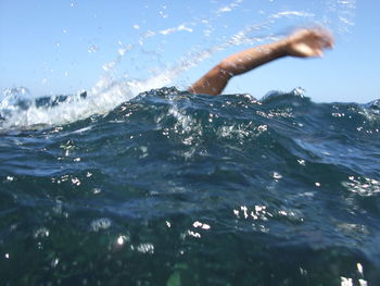 Waves splashing in water