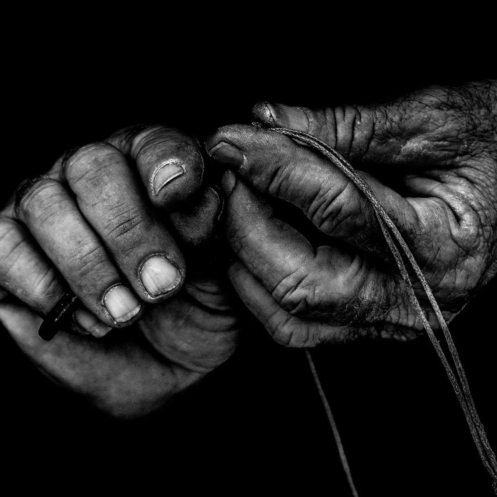 person, human finger, part of, holding, cropped, close-up, indoors, men, black background, unrecognizable person, studio shot, lifestyles, love, showing, togetherness, focus on foreground