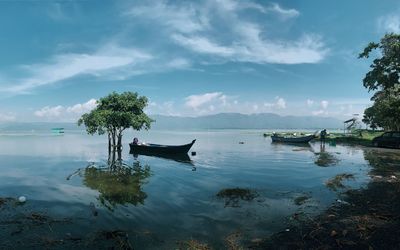 Scenic view of lake against sky