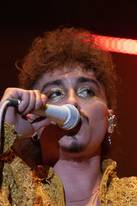 singing