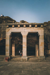 The partly natural and partly artificial caves of udaygiri and khandagiri.