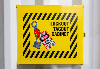 Lockout tagout cabinet
