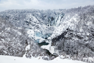 Frozen waterfalls on plitvice lakes np