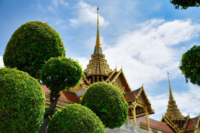 Panoramic view of temple building against sky