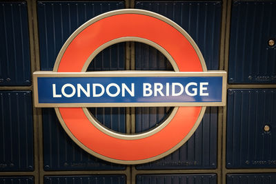 Sign at london bridge station