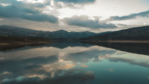 Reflection of clouds in lake water