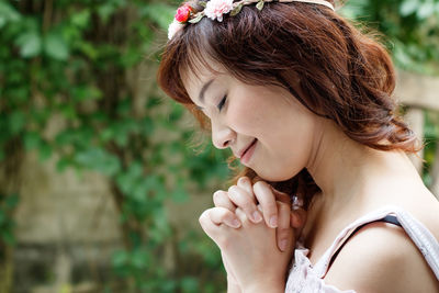 Close-up of beautiful smiling woman