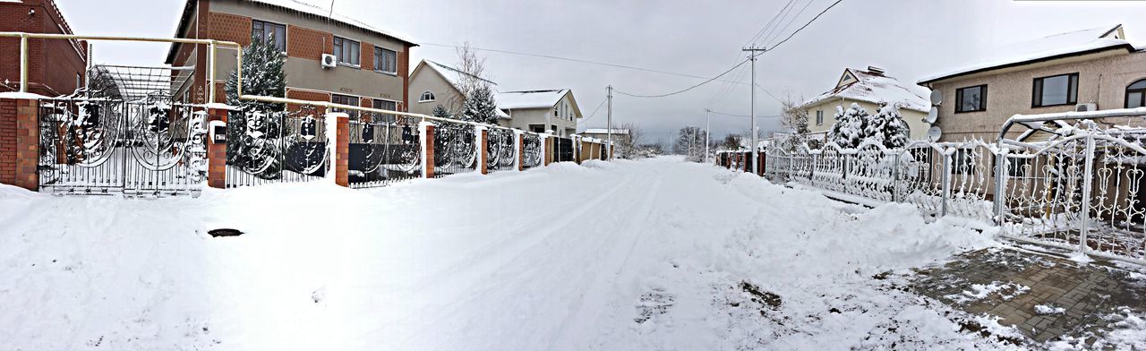 snow, winter, cold temperature, architecture, building exterior, built structure, season, covering, weather, the way forward, house, clear sky, residential structure, residential building, diminishing perspective, frozen, covered, white color, sky, day