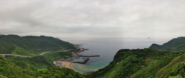 High angle view of sea against sky
taiwan taipei keelung
