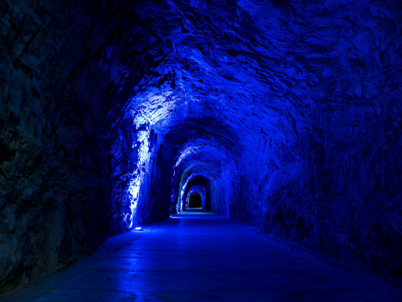 VIEW OF EMPTY TUNNEL