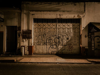 Graffiti on wall of abandoned building