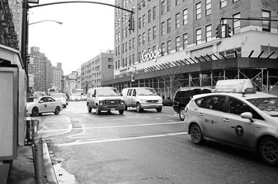 Traffic on road in city