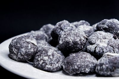 Close-up of blueberries in plate