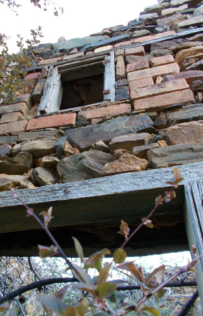 architecture, built structure, building exterior, damaged, abandoned, old, obsolete, run-down, deterioration, low angle view, weathered, bad condition, house, ruined, destruction, broken, building, rusty, day, wood - material