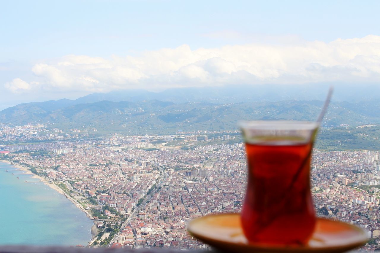 GLASS OF BUILDINGS IN CITY