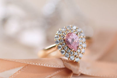 The pink diamond ring for wedding