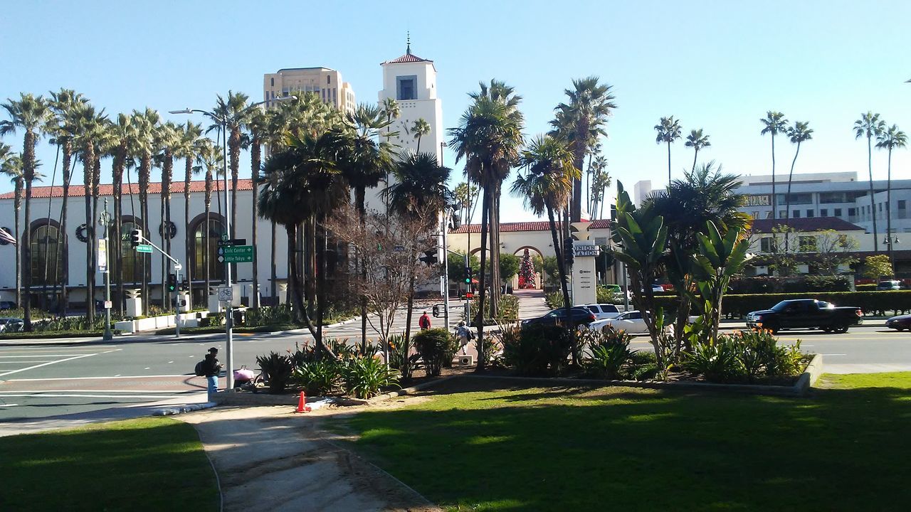 VIEW OF FOUNTAIN IN PARK