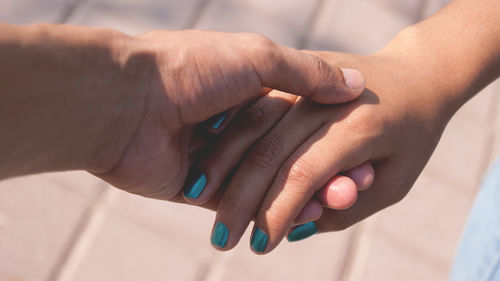 Close-up of cropped hand